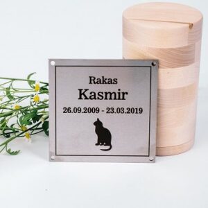 Muistolaatta kissa